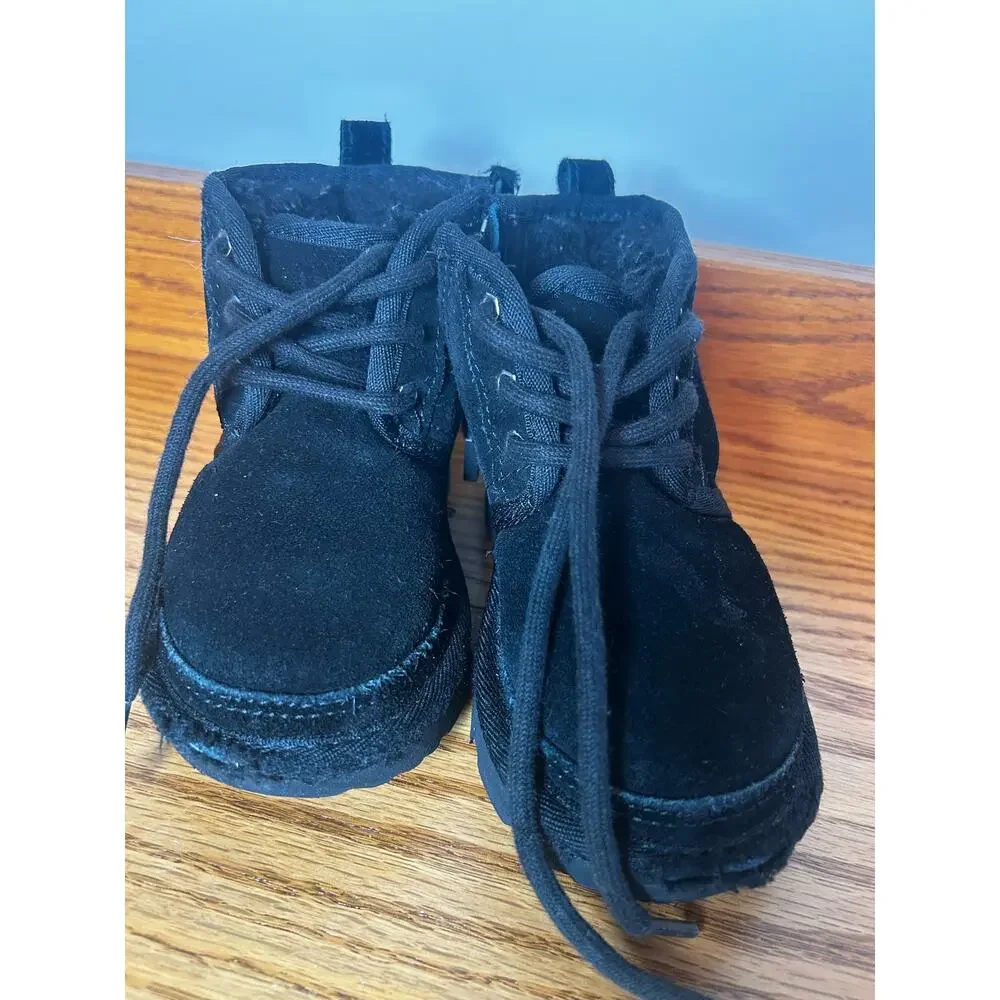 Uggs Toddler Size 8 Neumel Boot 1017320T Suede Black